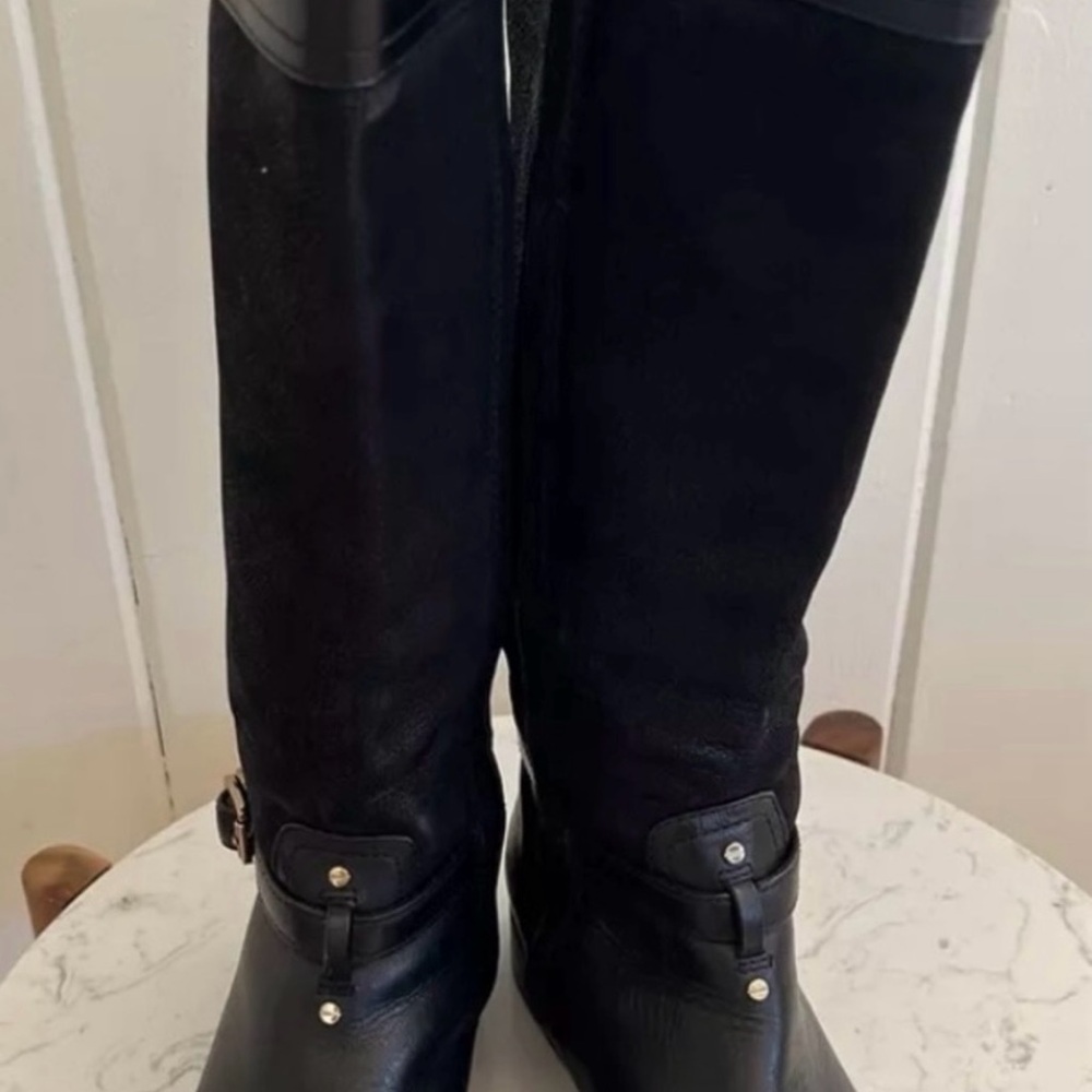 Black Knee-High Leather Boots - Picture 5 of 7